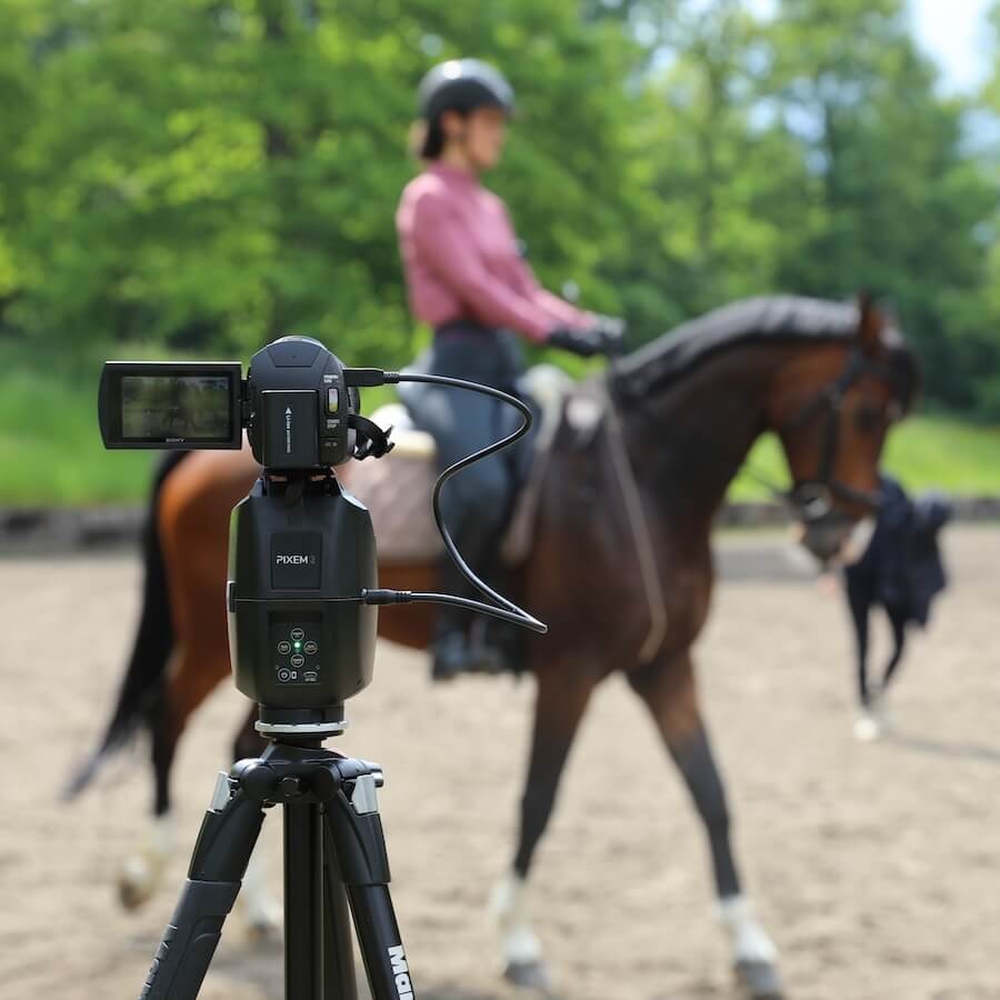 De quoi ai-je besoin pour filmer de l'équitation avec PIXEM 2 ?